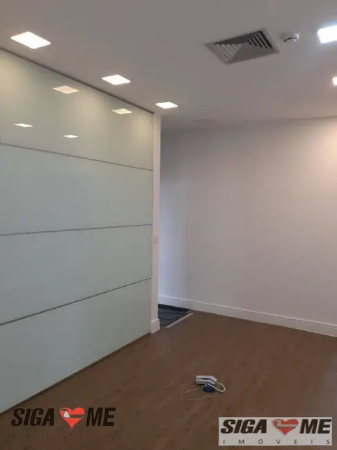Sala Comercial à venda e para alugar, 188m2 em Chácara Itaim, São Paulo - SP - imagem 7 Foto 7 de Sala Comercial à venda e para alugar, 188m2 em Chácara Itaim, São Paulo - SP
