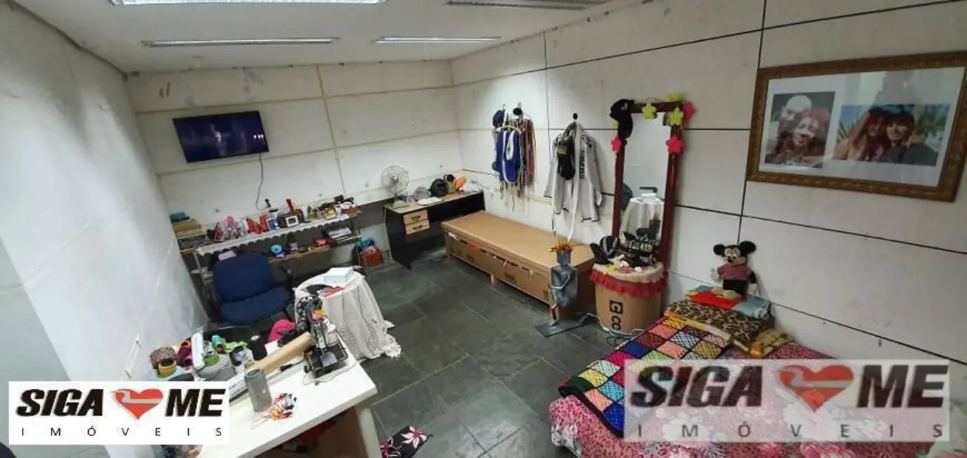 Sobrado com 8 quartos à venda, 220m2 em Indianópolis, São Paulo - SP - imagem 6 Foto 6 de Sobrado com 8 quartos à venda, 220m2 em Indianópolis, São Paulo - SP