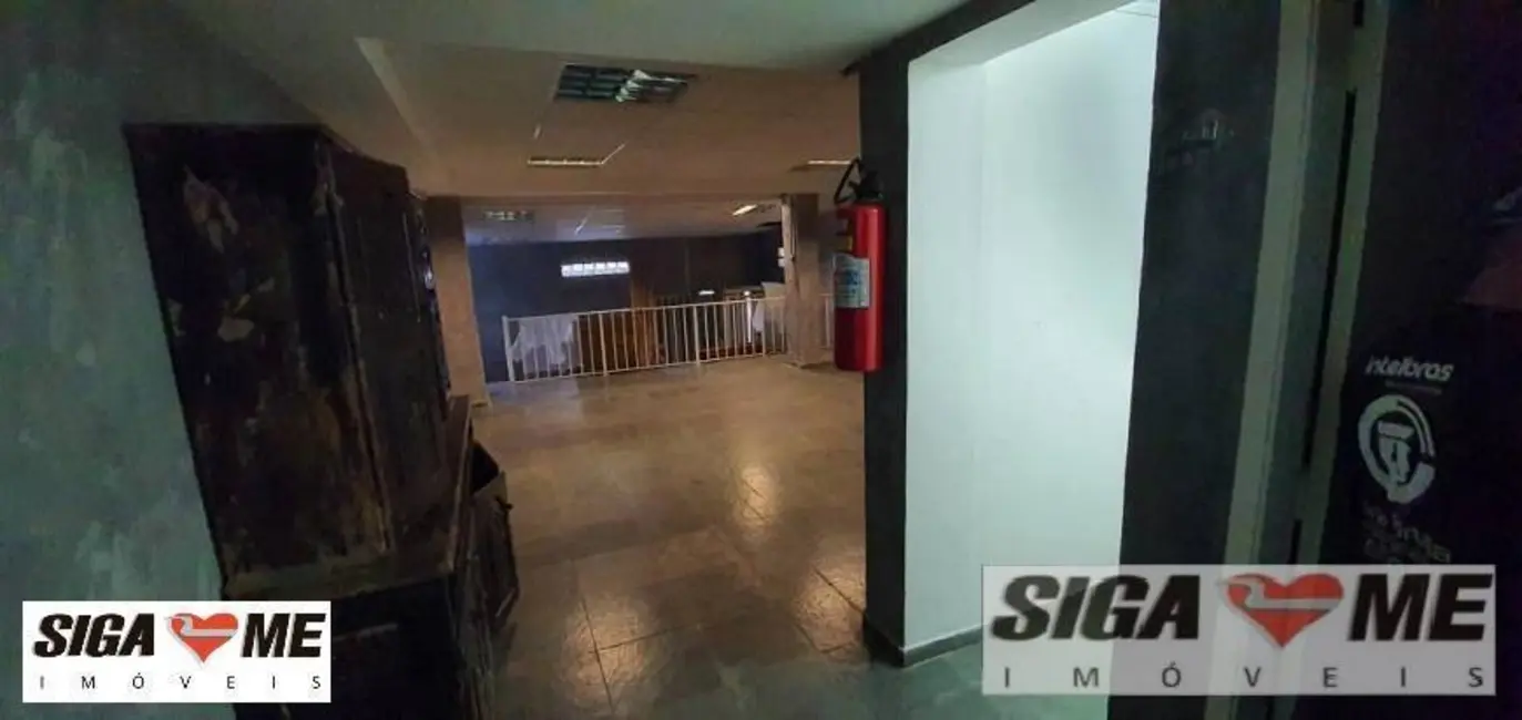 Sobrado com 8 quartos à venda, 220m2 em Indianópolis, São Paulo - SP - imagem 4 Foto 4 de Sobrado com 8 quartos à venda, 220m2 em Indianópolis, São Paulo - SP