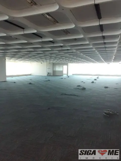 Foto 3 de Sala Comercial à venda e para alugar, 2844m2 em Jardim São Luís, São Paulo - SP