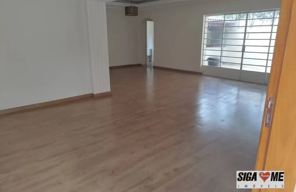 Foto 1 de Casa com 3 quartos para alugar, 230m2 em Granja Julieta, São Paulo - SP