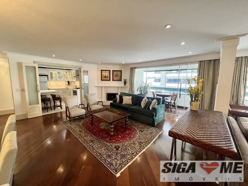 Apartamento com 4 quartos para alugar, 147m2 em Vila Uberabinha, São Paulo - SP - imagem 8 Foto 8 de Apartamento com 4 quartos para alugar, 147m2 em Vila Uberabinha, São Paulo - SP