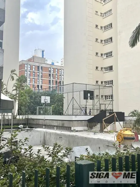 Apartamento com 4 quartos para alugar, 147m2 em Vila Uberabinha, São Paulo - SP - imagem 6 Foto 6 de Apartamento com 4 quartos para alugar, 147m2 em Vila Uberabinha, São Paulo - SP
