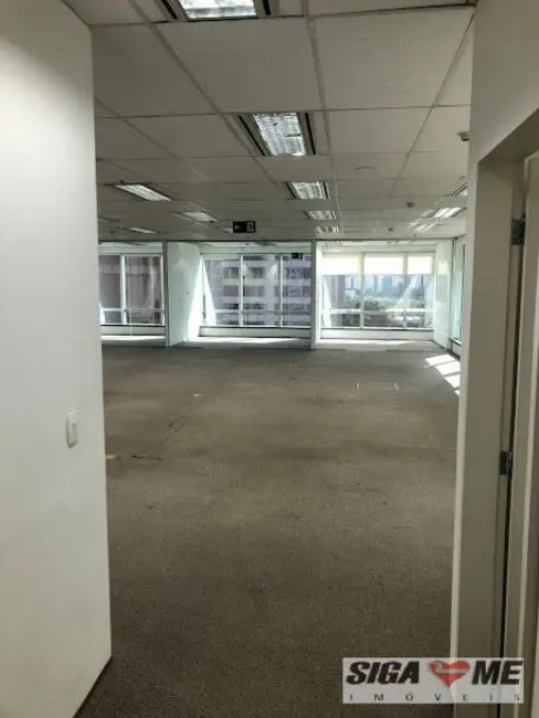 Sala Comercial para alugar, 331m2 em Brooklin Novo, São Paulo - SP - imagem 9 Foto 9 de Sala Comercial para alugar, 331m2 em Brooklin Novo, São Paulo - SP