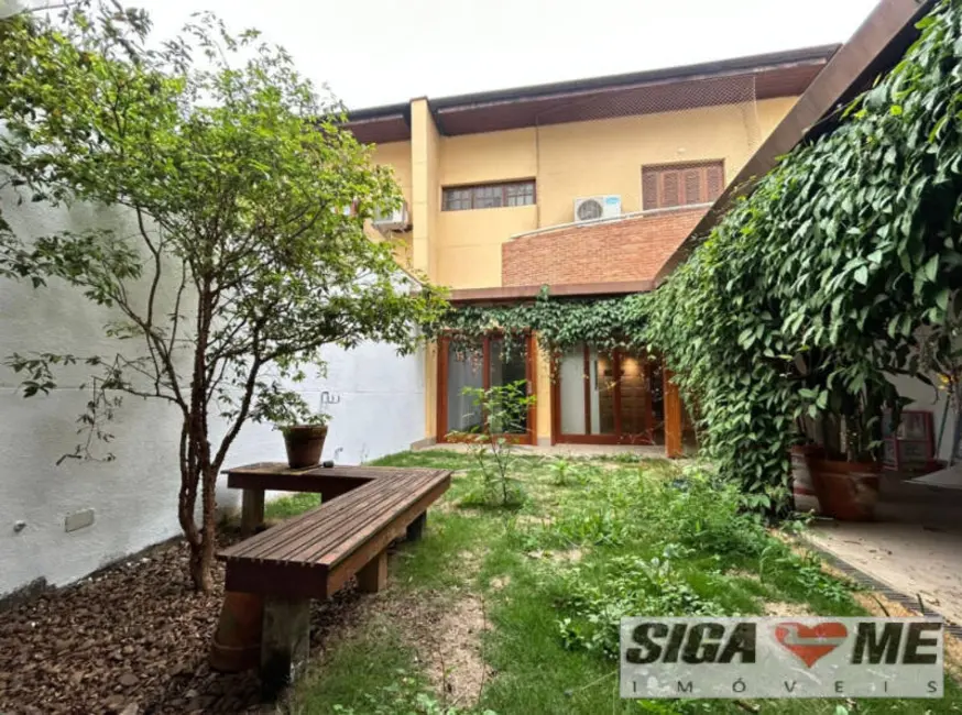 Casa com 4 quartos à venda, 269m2 em Campo Belo, São Paulo - SP - imagem 3 Foto 3 de Casa com 4 quartos à venda, 269m2 em Campo Belo, São Paulo - SP