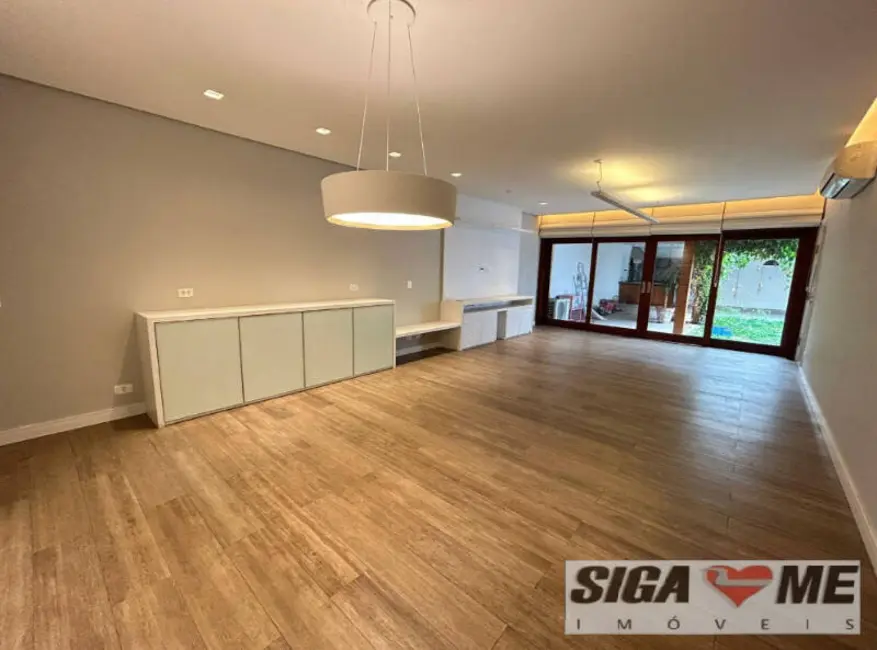 Casa com 4 quartos à venda, 269m2 em Campo Belo, São Paulo - SP - imagem 6 Foto 6 de Casa com 4 quartos à venda, 269m2 em Campo Belo, São Paulo - SP