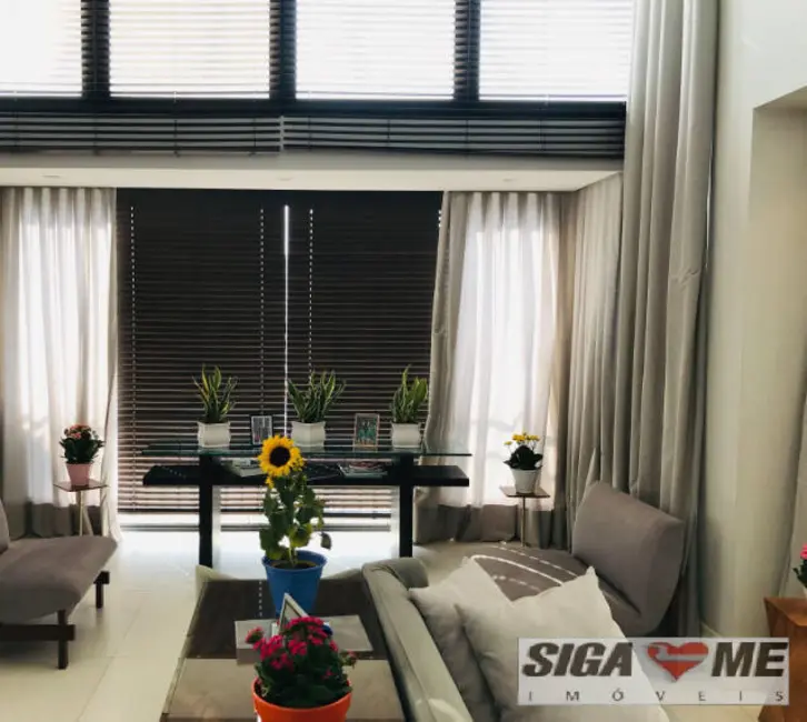 Apartamento com 3 quartos à venda, 270m2 em Moema, São Paulo - SP - imagem 4 Foto 4 de Apartamento com 3 quartos à venda, 270m2 em Moema, São Paulo - SP