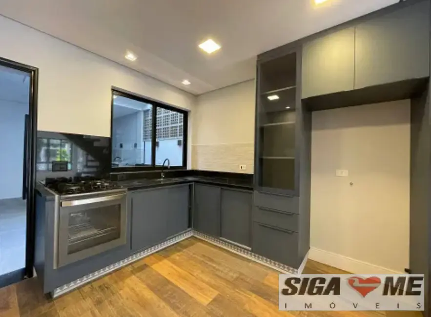 Casa com 3 quartos à venda, 104m2 em Santo Amaro, São Paulo - SP - imagem 5 Foto 5 de Casa com 3 quartos à venda, 104m2 em Santo Amaro, São Paulo - SP