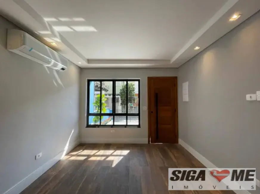 Casa com 3 quartos à venda, 104m2 em Santo Amaro, São Paulo - SP - imagem 4 Foto 4 de Casa com 3 quartos à venda, 104m2 em Santo Amaro, São Paulo - SP