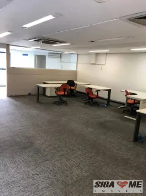 Sala Comercial à venda, 340m2 em Vila Tramontano, São Paulo - SP - imagem 2 Foto 2 de Sala Comercial à venda, 340m2 em Vila Tramontano, São Paulo - SP