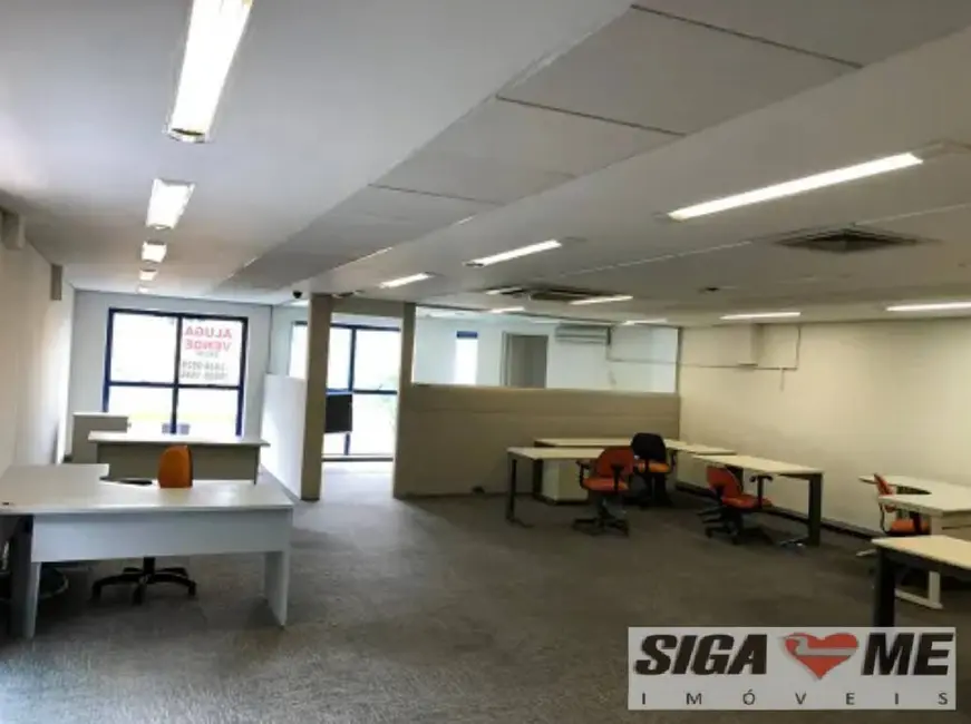 Sala Comercial à venda, 340m2 em Vila Tramontano, São Paulo - SP - imagem 1 Foto 1 de Sala Comercial à venda, 340m2 em Vila Tramontano, São Paulo - SP