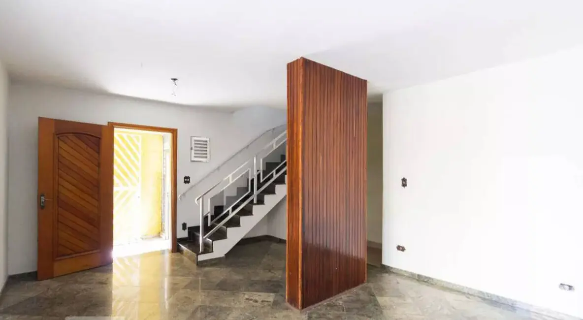 Foto 1 de Casa com 4 quartos para alugar, 200m2 em Santana, São Paulo - SP