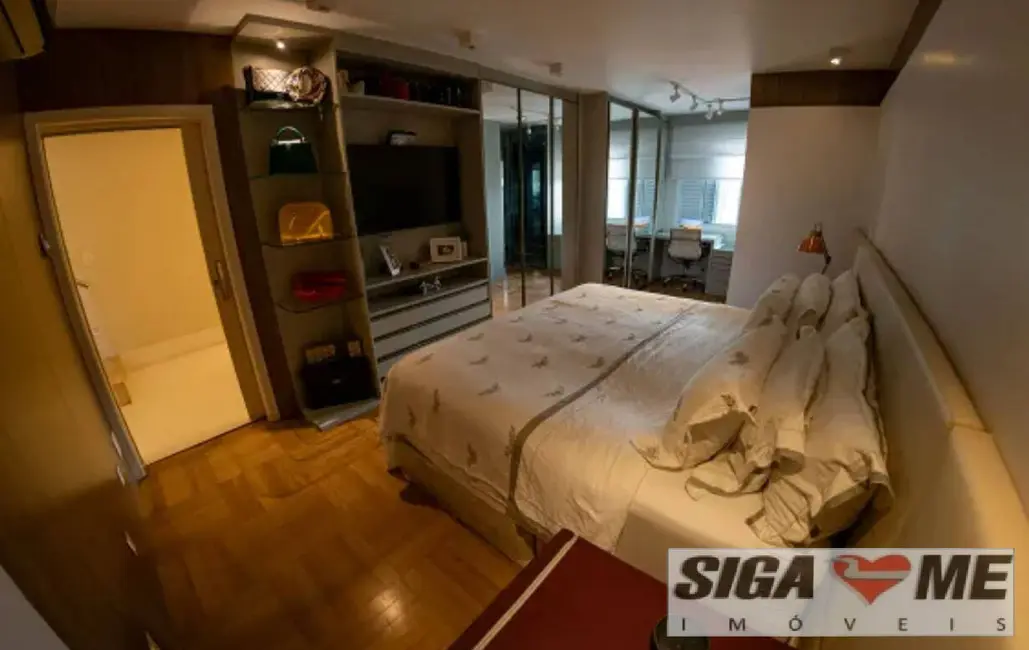 Apartamento com 4 quartos à venda, 310m2 em Moema, São Paulo - SP - imagem 6 Foto 6 de Apartamento com 4 quartos à venda, 310m2 em Moema, São Paulo - SP