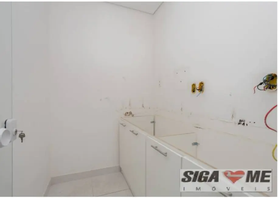 Sala Comercial à venda e para alugar, 450m2 em Canindé, São Paulo - SP - imagem 2 Foto 2 de Sala Comercial à venda e para alugar, 450m2 em Canindé, São Paulo - SP