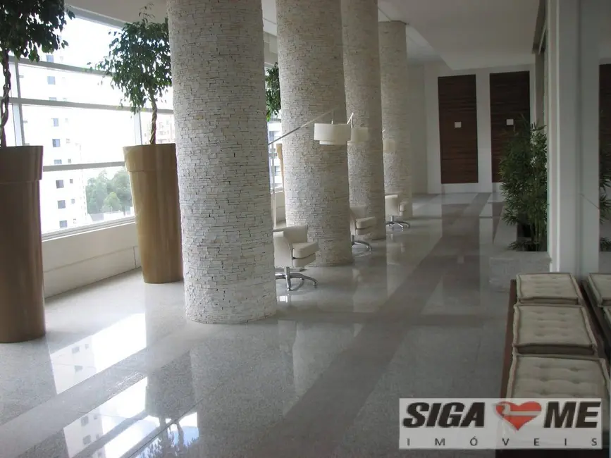 Apartamento com 3 quartos para alugar, 211m2 em Vila Andrade, São Paulo - SP - imagem 7 Foto 7 de Apartamento com 3 quartos para alugar, 211m2 em Vila Andrade, São Paulo - SP