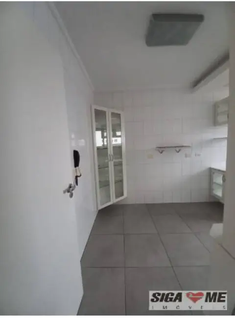 Apartamento com 3 quartos à venda, 117m2 em Moema, São Paulo - SP - imagem 9 Foto 9 de Apartamento com 3 quartos à venda, 117m2 em Moema, São Paulo - SP
