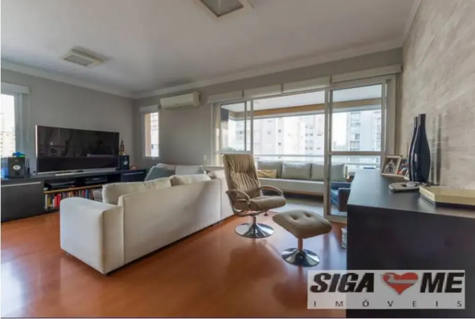 Apartamento com 3 quartos à venda, 137m2 em Vila Olímpia, São Paulo - SP - imagem 1 Foto 1 de Apartamento com 3 quartos à venda, 137m2 em Vila Olímpia, São Paulo - SP