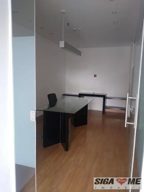 Sala Comercial à venda, 48m2 em Chácara Santo Antônio (Zona Sul), São Paulo - SP - imagem 3 Foto 3 de Sala Comercial à venda, 48m2 em Chácara Santo Antônio (Zona Sul), São Paulo - SP