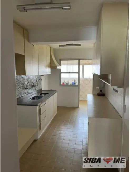 Foto 7 de Apartamento com 4 quartos para alugar, 148m2 em Itaim Bibi, São Paulo - SP