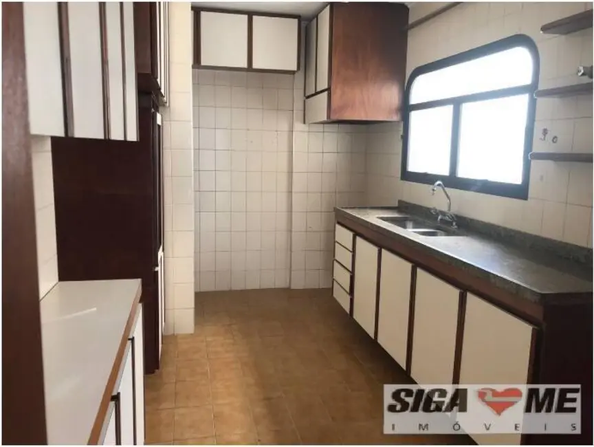 Foto 3 de Apartamento com 3 quartos para alugar, 110m2 em Indianópolis, São Paulo - SP