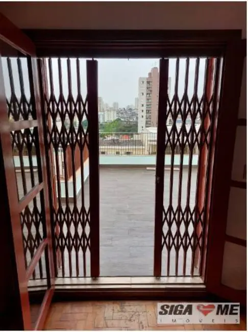 Foto 2 de Casa com 5 quartos à venda, 330m2 em Vila Brasilina, São Paulo - SP