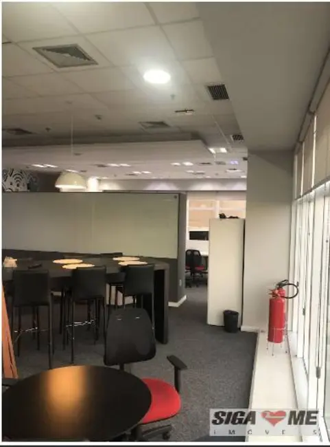 Sala Comercial para alugar, 158m2 em Jardim Europa, São Paulo - SP - imagem 9 Foto 9 de Sala Comercial para alugar, 158m2 em Jardim Europa, São Paulo - SP