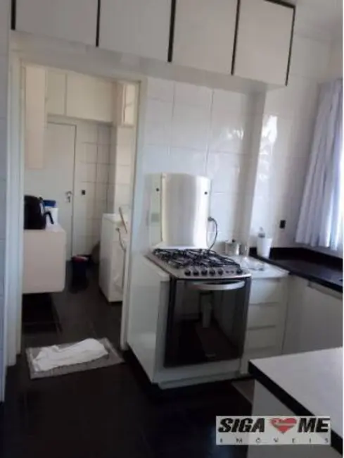 Foto 3 de Apartamento com 4 quartos à venda, 190m2 em Fazenda Morumbi, São Paulo - SP