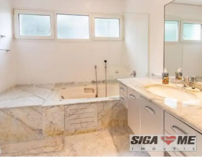 Foto 9 de Casa com 6 quartos à venda em Jardim Vitória Régia, São Paulo - SP