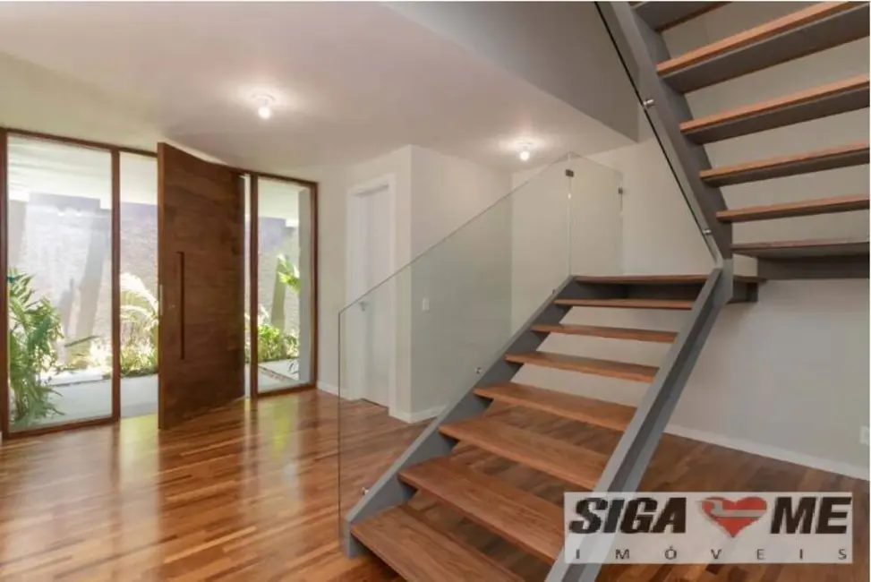 Casa com 4 quartos à venda e para alugar, 371m2 em Alto de Pinheiros, São Paulo - SP - imagem 5 Foto 5 de Casa com 4 quartos à venda e para alugar, 371m2 em Alto de Pinheiros, São Paulo - SP