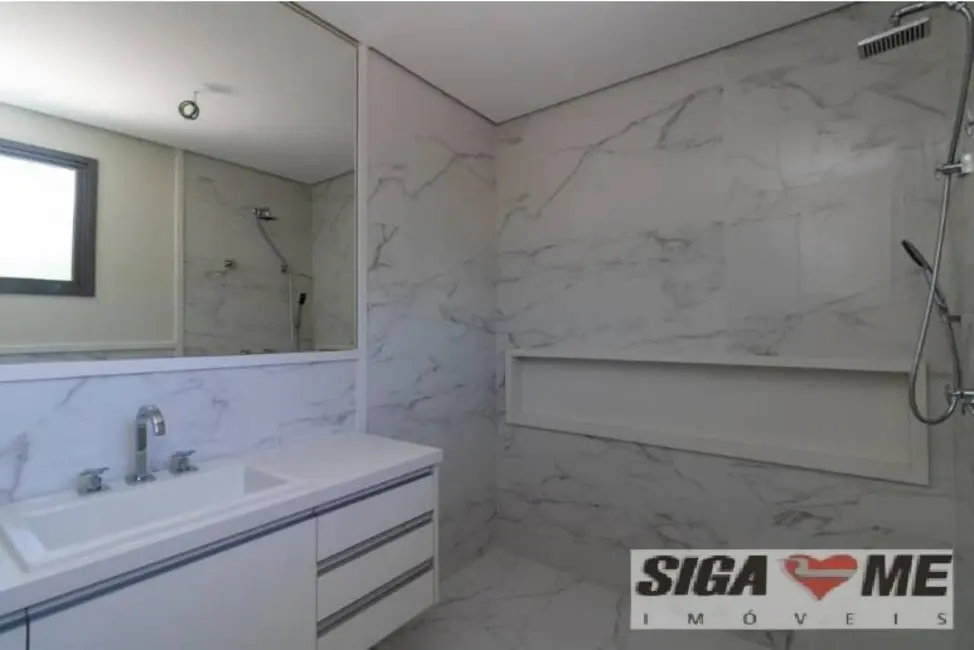 Casa com 4 quartos à venda e para alugar, 371m2 em Alto de Pinheiros, São Paulo - SP - imagem 9 Foto 9 de Casa com 4 quartos à venda e para alugar, 371m2 em Alto de Pinheiros, São Paulo - SP