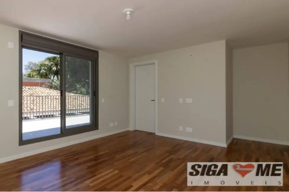 Casa com 4 quartos à venda e para alugar, 371m2 em Alto de Pinheiros, São Paulo - SP - imagem 3 Foto 3 de Casa com 4 quartos à venda e para alugar, 371m2 em Alto de Pinheiros, São Paulo - SP