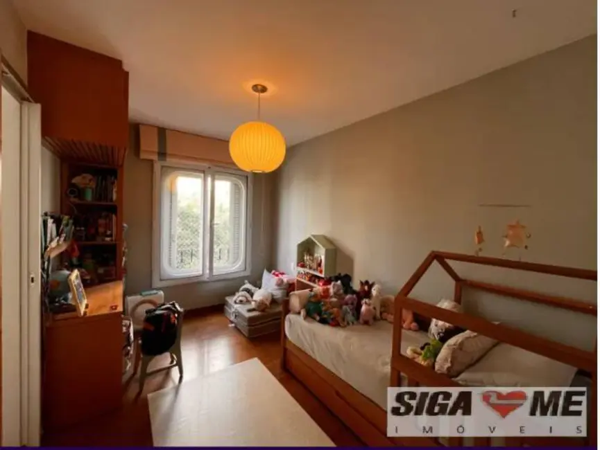 Foto 3 de Apartamento com 3 quartos para alugar, 230m2 em Jardim Europa, São Paulo - SP