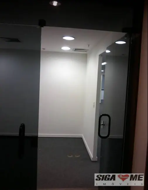 Foto 1 de Sala Comercial para alugar, 206m2 em Cidade Monções, São Paulo - SP