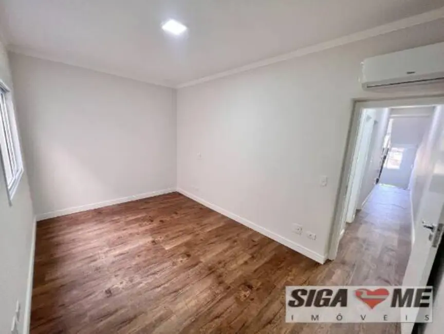 Sobrado com 3 quartos à venda, 170m2 em Mirandópolis, São Paulo - SP - imagem 9 Foto 9 de Sobrado com 3 quartos à venda, 170m2 em Mirandópolis, São Paulo - SP