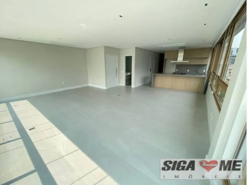 Foto 2 de Apartamento com 3 quartos para alugar, 147m2 em Itaim Bibi, São Paulo - SP