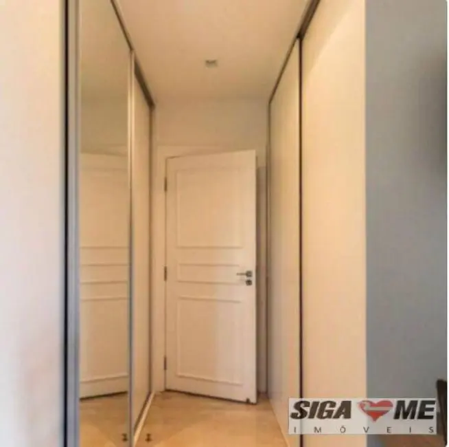 Apartamento com 4 quartos à venda e para alugar, 220m2 em Campo Belo, São Paulo - SP - imagem 6 Foto 6 de Apartamento com 4 quartos à venda e para alugar, 220m2 em Campo Belo, São Paulo - SP