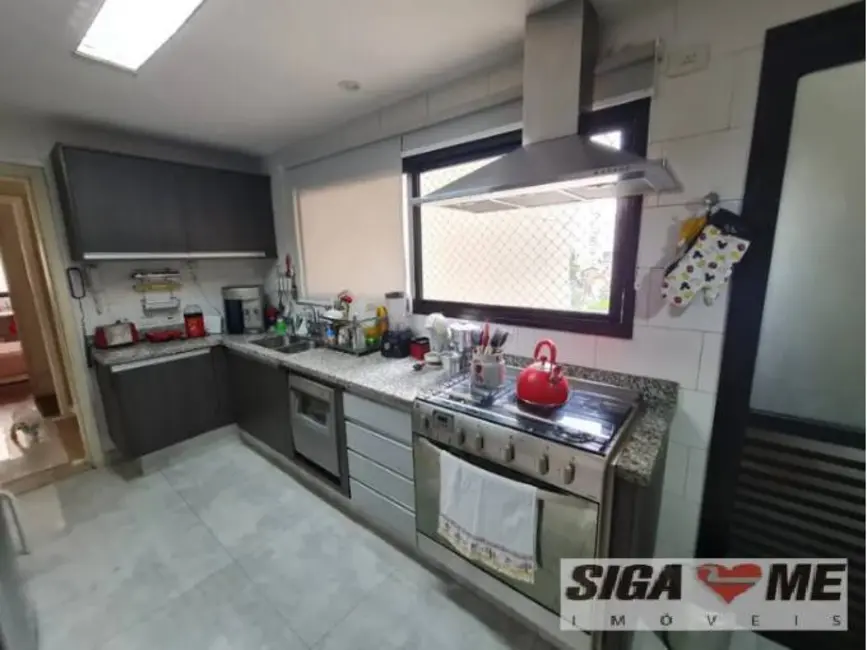 Foto 9 de Apartamento com 3 quartos à venda, 178m2 em Vila Anglo Brasileira, São Paulo - SP