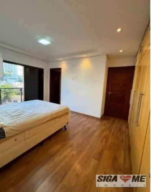 Foto 3 de Apartamento com 3 quartos para alugar, 216m2 em Vila Mariana, São Paulo - SP
