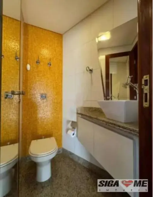 Foto 9 de Apartamento com 3 quartos para alugar, 216m2 em Vila Mariana, São Paulo - SP