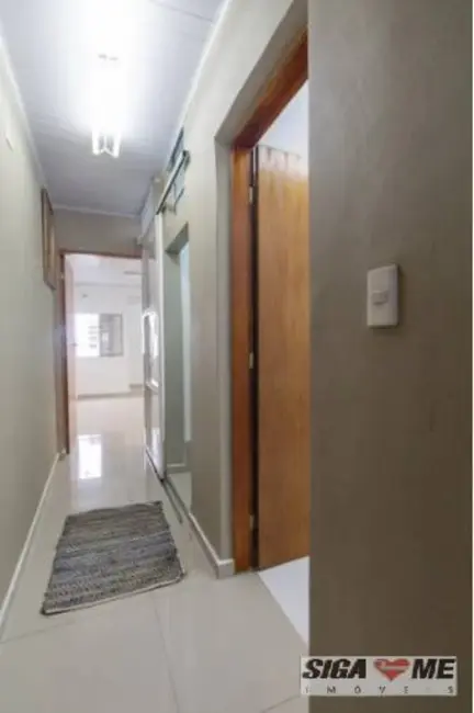 Foto 3 de Casa com 2 quartos à venda, 180m2 em Jardim Aeroporto, São Paulo - SP