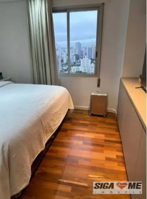 Apartamento com 3 quartos à venda, 240m2 em Santo Amaro, São Paulo - SP - imagem 3 Foto 3 de Apartamento com 3 quartos à venda, 240m2 em Santo Amaro, São Paulo - SP