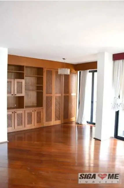 Apartamento com 3 quartos à venda, 195m2 em Higienópolis, São Paulo - SP - imagem 4 Foto 4 de Apartamento com 3 quartos à venda, 195m2 em Higienópolis, São Paulo - SP
