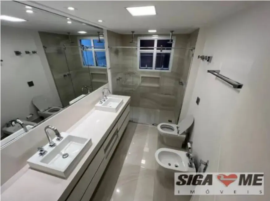 Foto 4 de Apartamento com 2 quartos para alugar, 175m2 em Itaim Bibi, São Paulo - SP