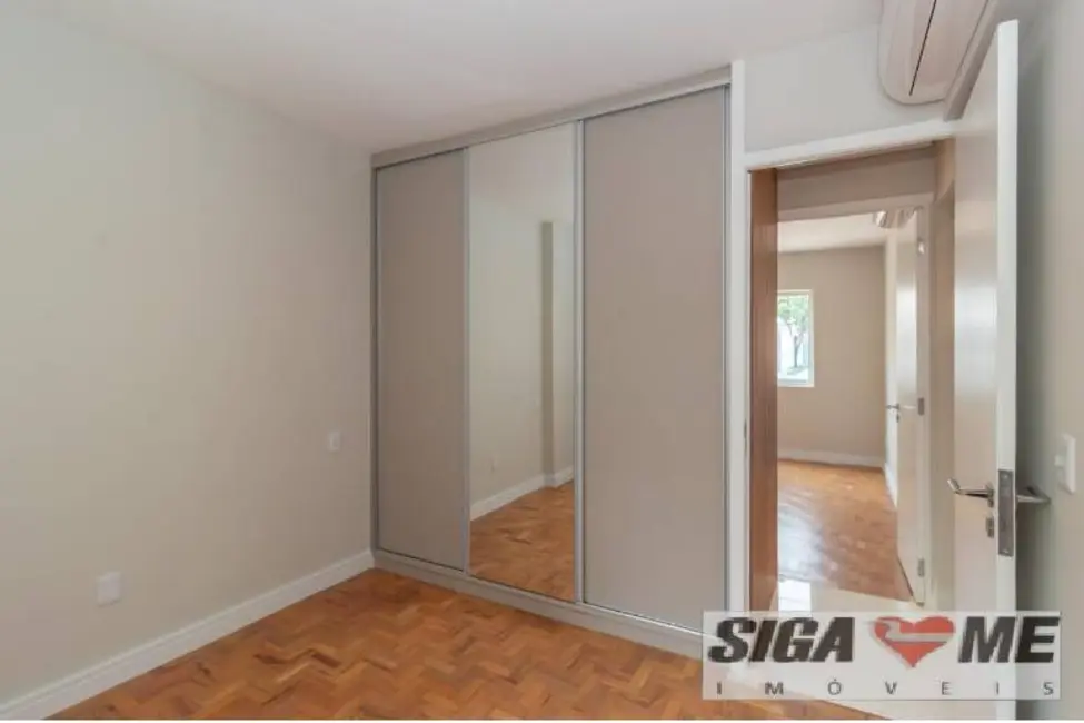 Foto 2 de Apartamento com 2 quartos à venda, 72m2 em Vila Uberabinha, São Paulo - SP