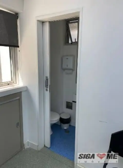 Sala Comercial à venda, 120m2 em Vila Buarque, São Paulo - SP - imagem 6 Foto 6 de Sala Comercial à venda, 120m2 em Vila Buarque, São Paulo - SP