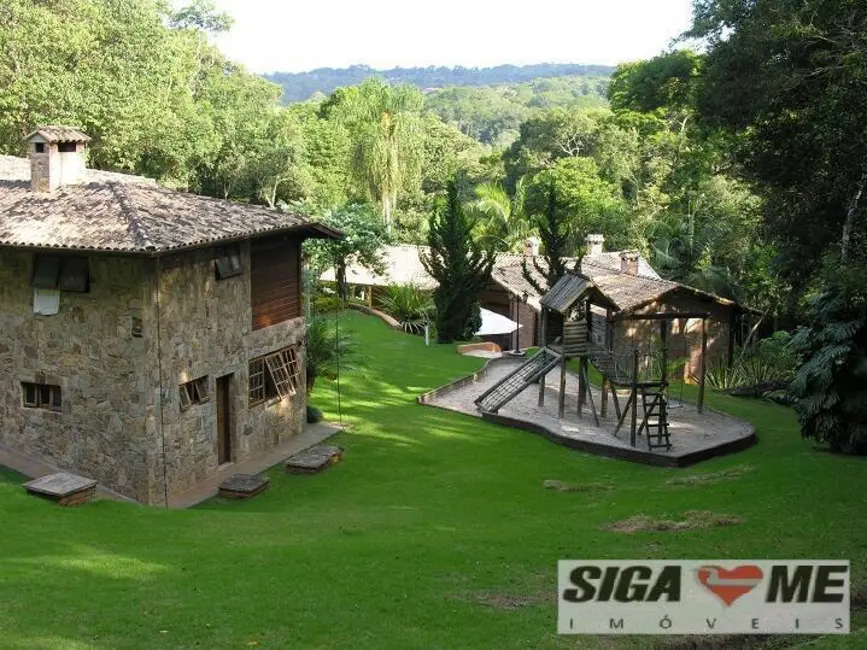 Chácara com 4 quartos à venda, 10000m2 em Centro, Cotia - SP - imagem 7 Foto 7 de Chácara com 4 quartos à venda, 10000m2 em Centro, Cotia - SP