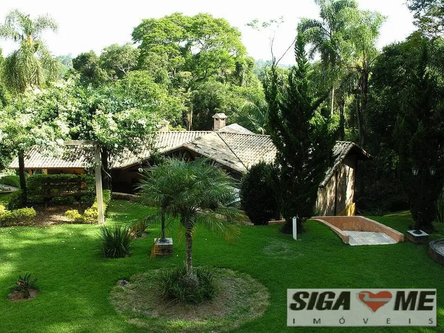 Chácara com 4 quartos à venda, 10000m2 em Centro, Cotia - SP - imagem 3 Foto 3 de Chácara com 4 quartos à venda, 10000m2 em Centro, Cotia - SP