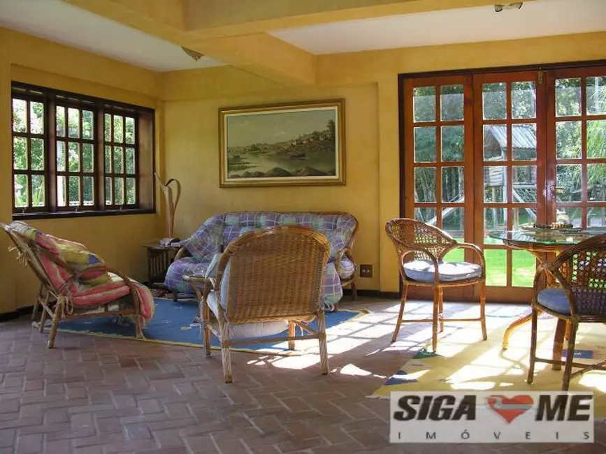 Chácara com 4 quartos à venda, 10000m2 em Centro, Cotia - SP - imagem 4 Foto 4 de Chácara com 4 quartos à venda, 10000m2 em Centro, Cotia - SP