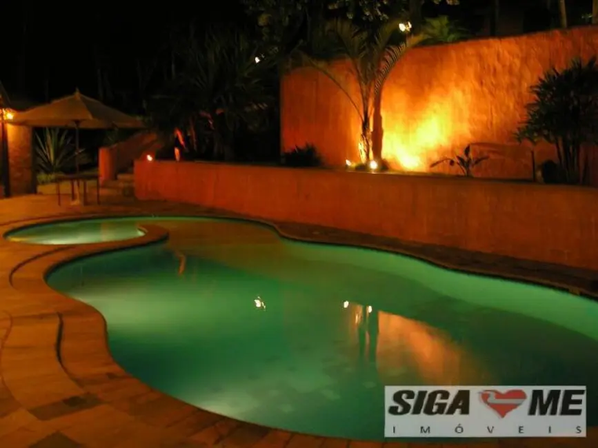 Chácara com 4 quartos à venda, 10000m2 em Centro, Cotia - SP - imagem 6 Foto 6 de Chácara com 4 quartos à venda, 10000m2 em Centro, Cotia - SP