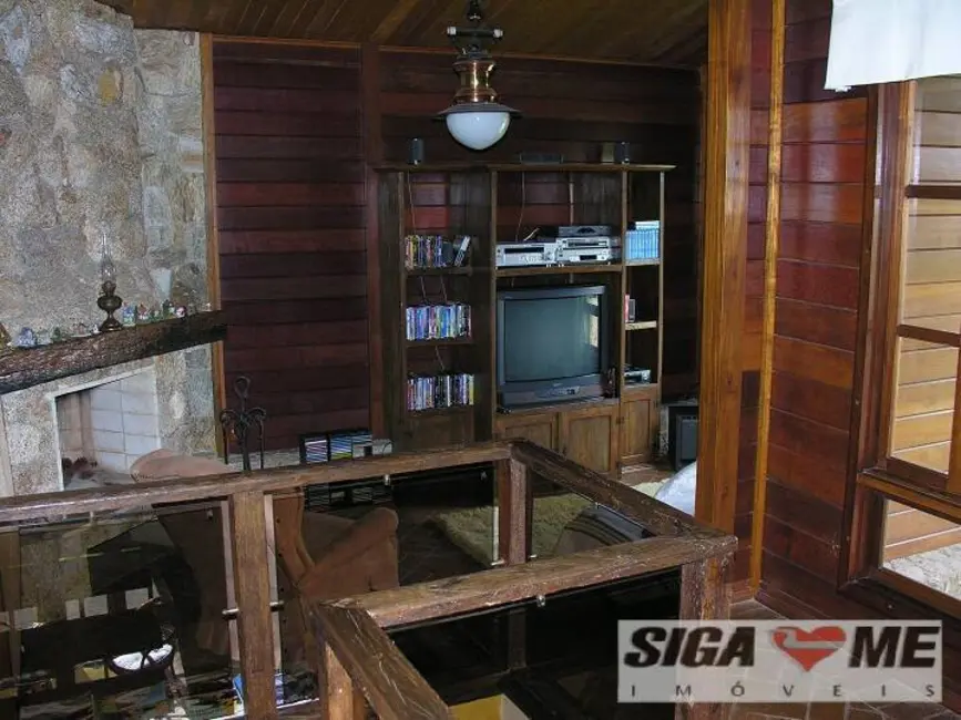 Chácara com 4 quartos à venda, 10000m2 em Centro, Cotia - SP - imagem 5 Foto 5 de Chácara com 4 quartos à venda, 10000m2 em Centro, Cotia - SP